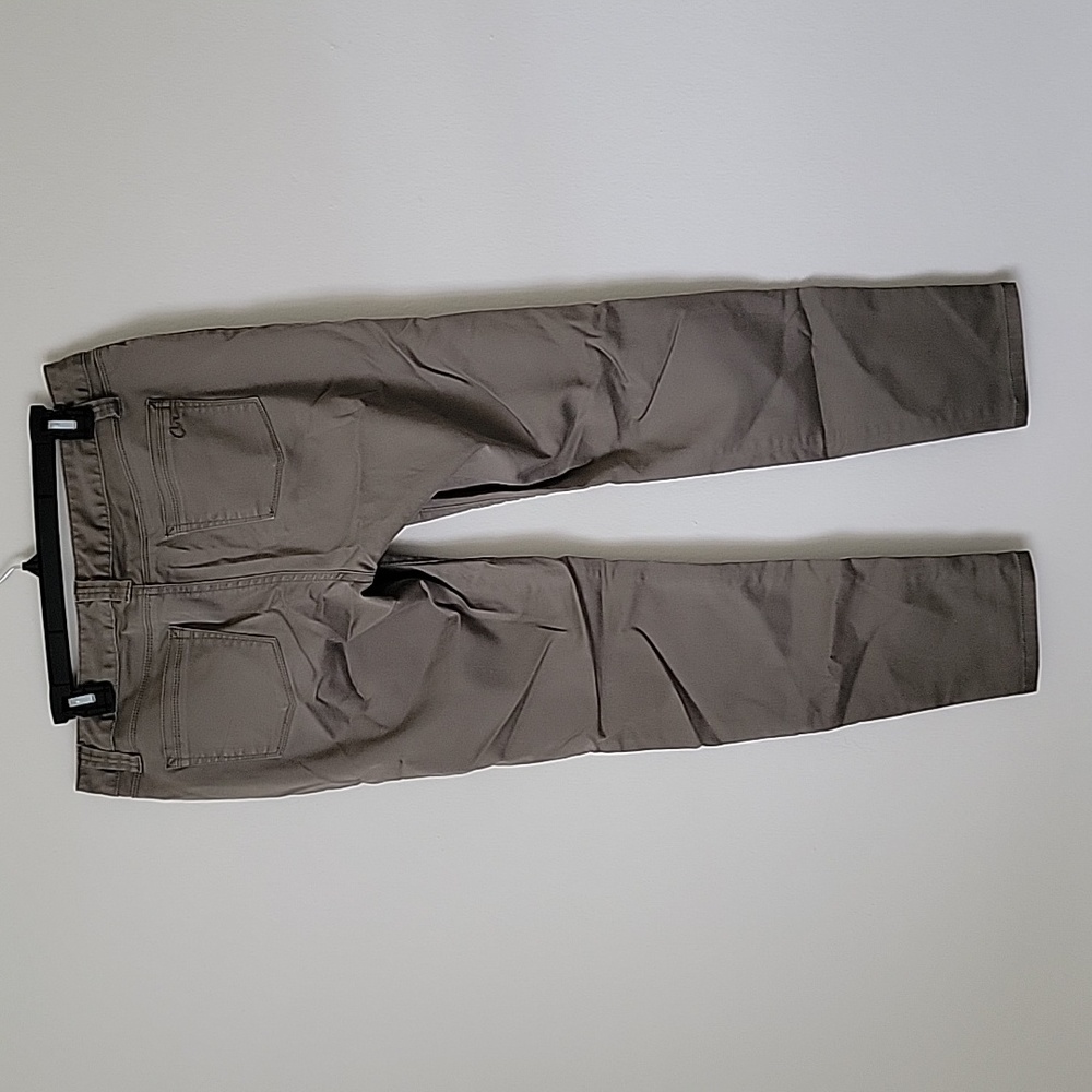 American Rag | 9S Curvy Olive Green Skinny - Picture 2 of 4
